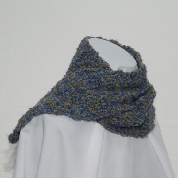 *MEN* TWO for the price of one! BOTH Scarves - Picture 4 of 8